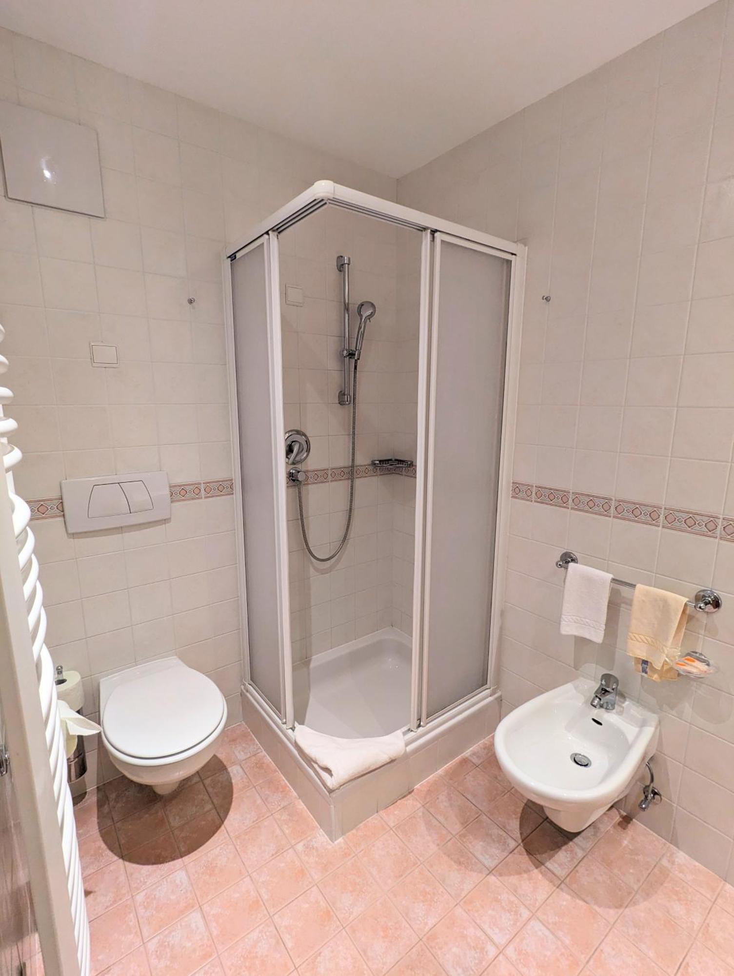 Hotel Heinz Брунико Экстерьер фото